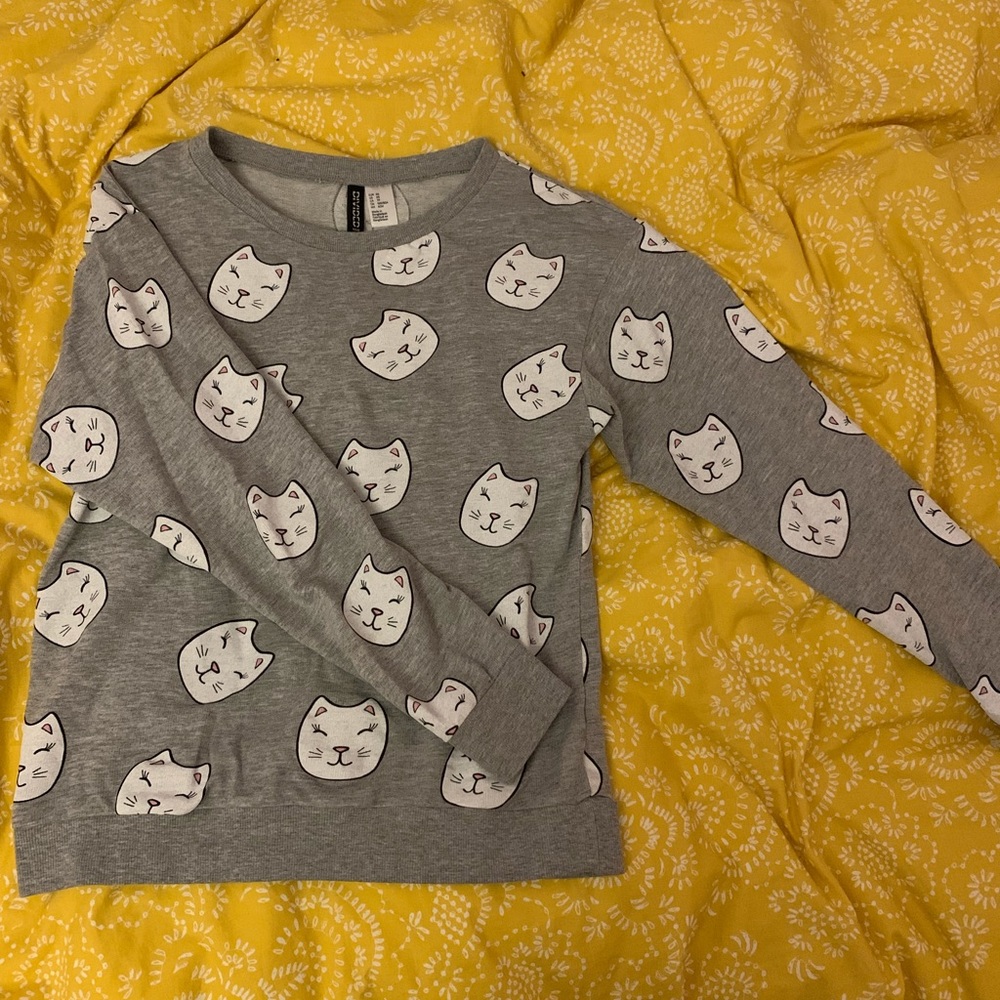 Cat sweatshirt